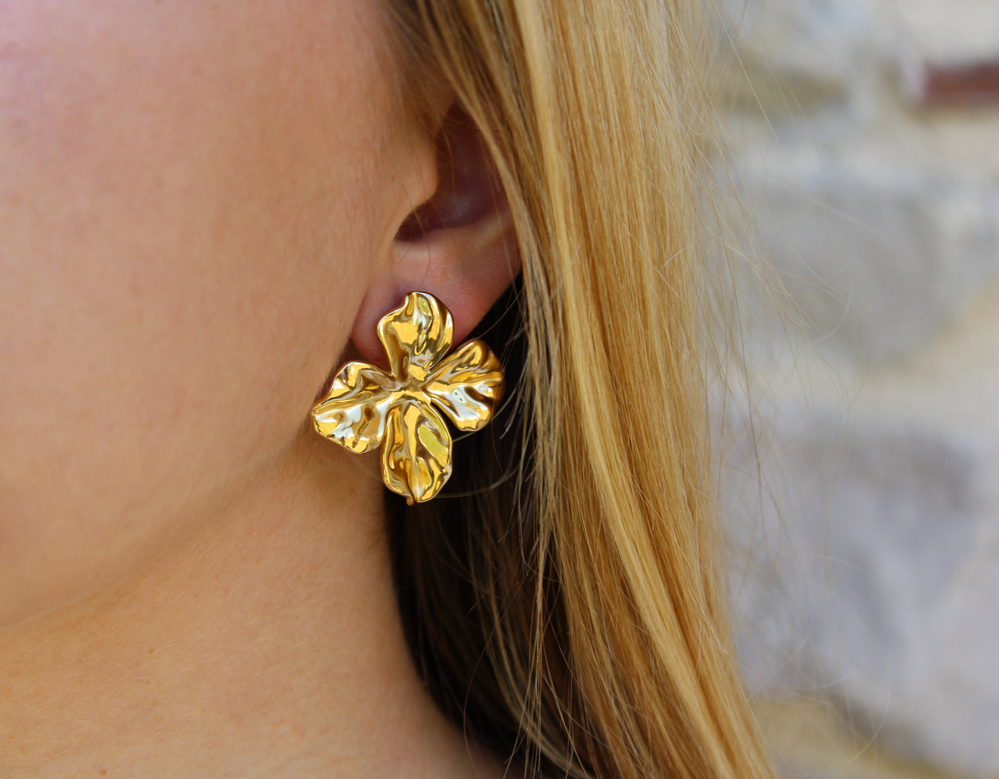 Chloé | Boucles d'oreilles fleur en acier inoxydable