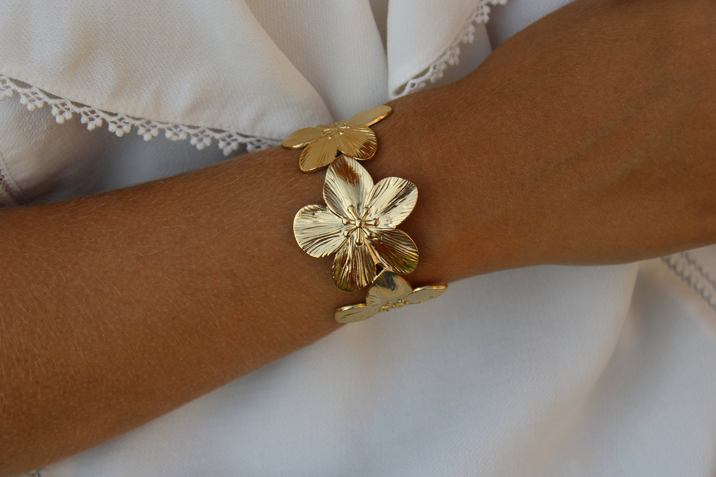 Flora | Bracelet jonc grosses fleurs en acier inoxydable