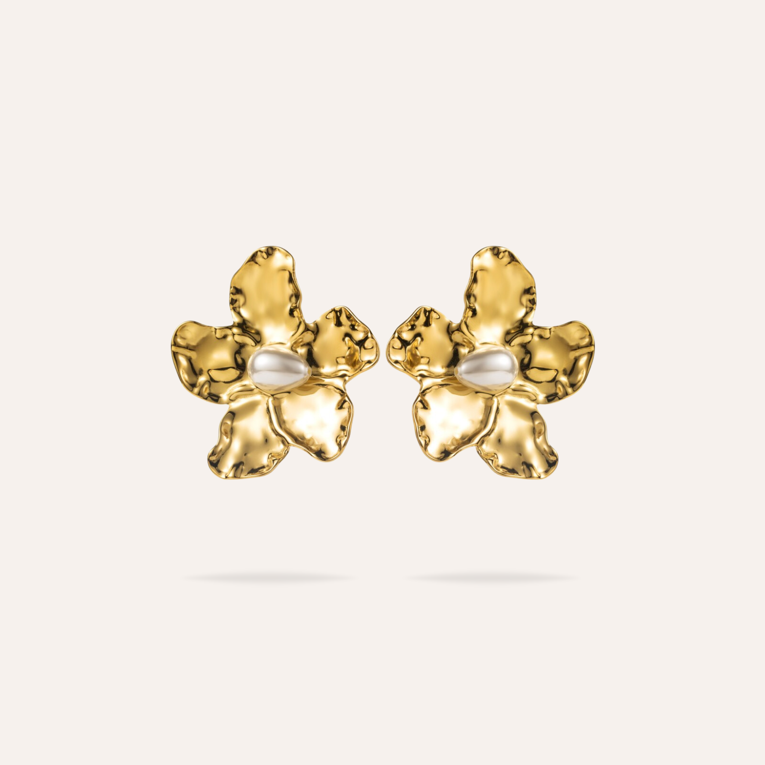 Lila | Boucles d'oreilles grosses fleurs et perle d'eau douce en acier inoxydable