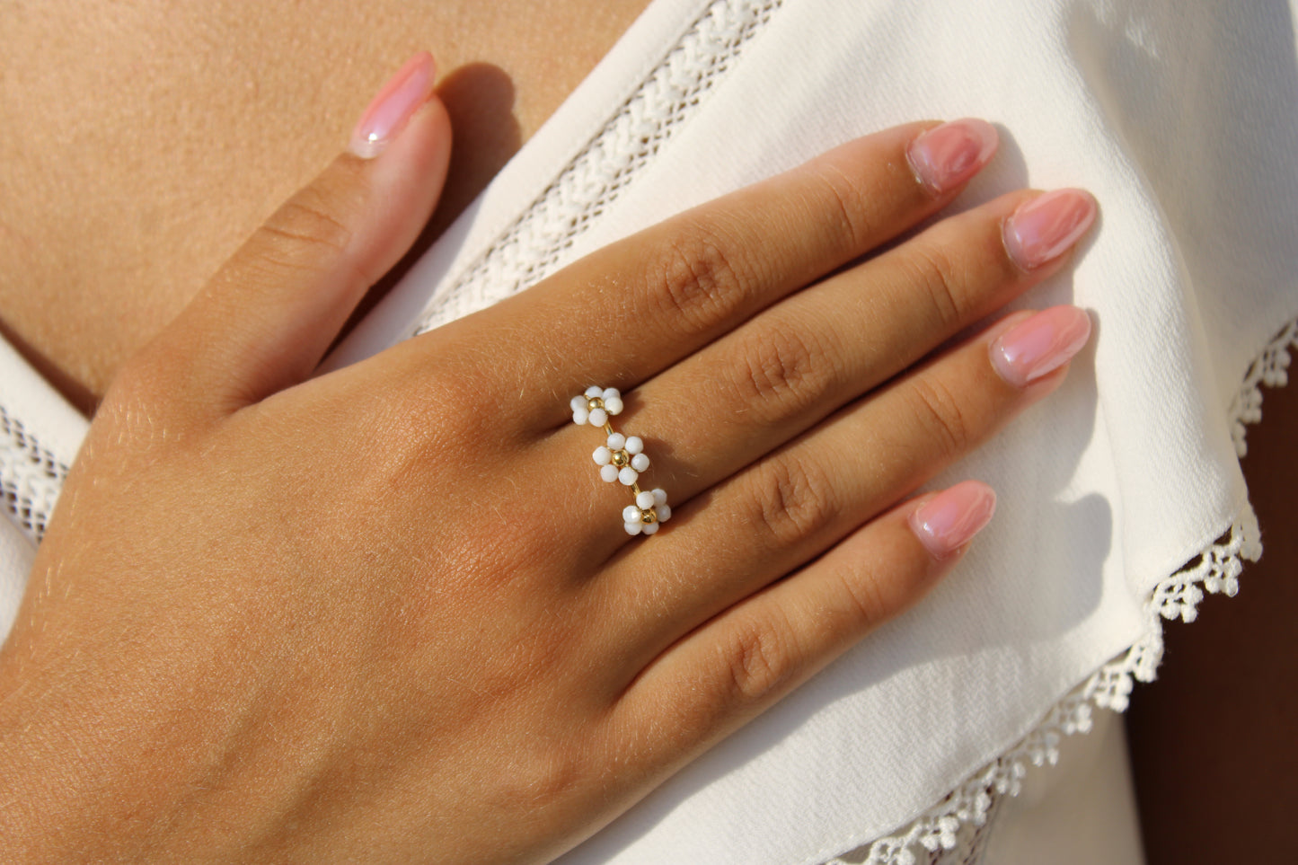 Marguerite | Bague fleur en acier inoxydable et perles