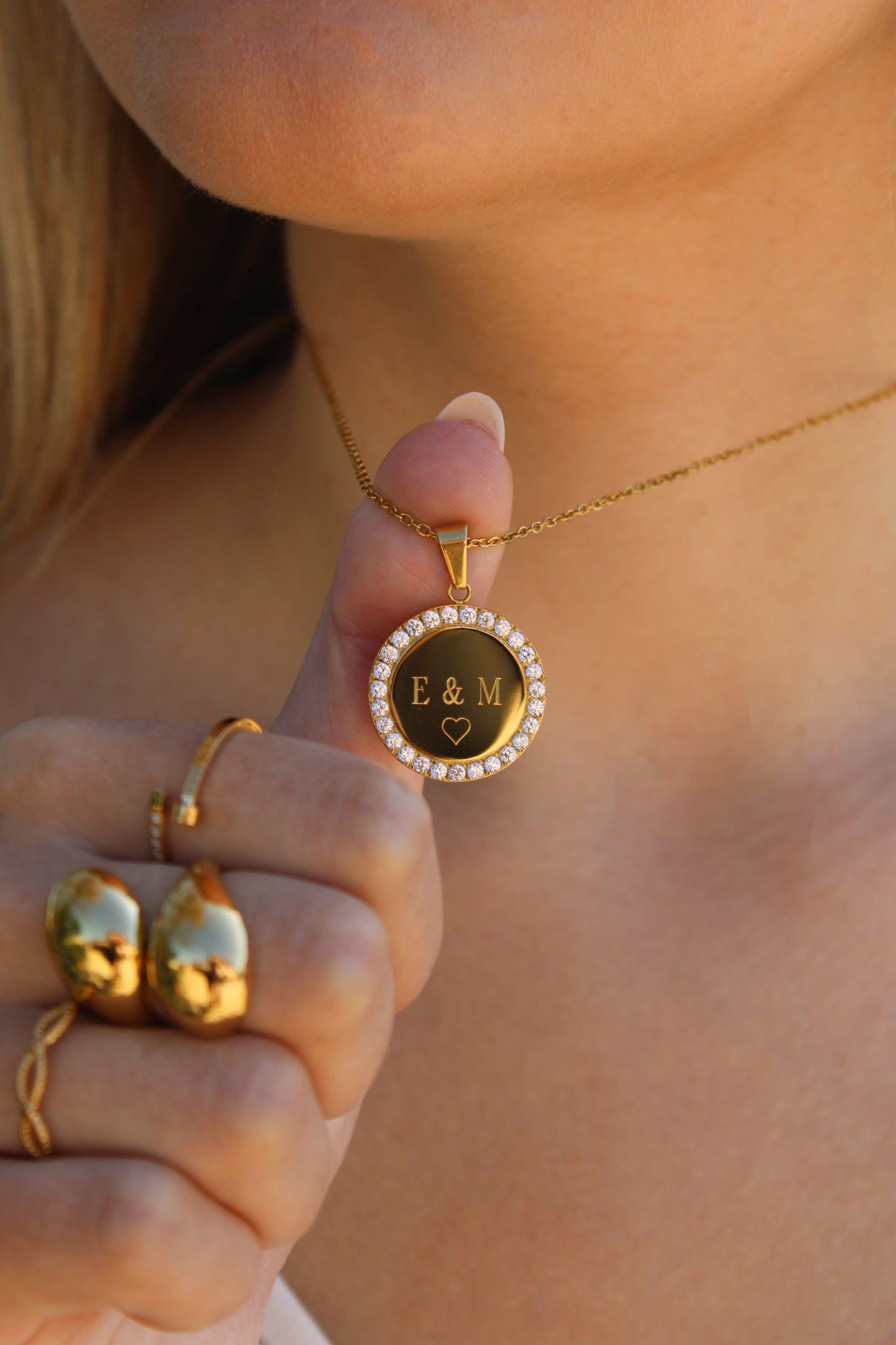 Paix | Collier gravure personnalisée en acier inoxydable et zircons