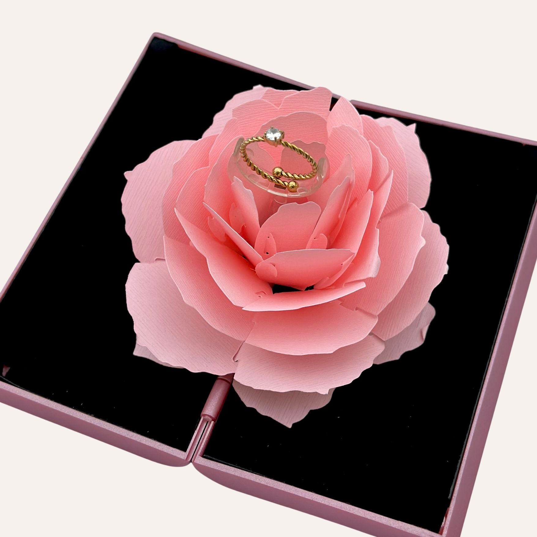 Fleur Surprise  - Ecrin fleur + 1 bague en acier inoxydable